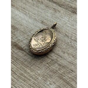 Antique 9ct Gold Swallow Engraved Photo Locket Victorian / Edwardian Era Style